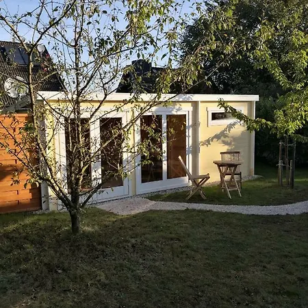 Optimierter 25qm Holz Mit Neuem Massivholzbett, Garten Mit Grillmoeglichkeit, Parkplatz, Radler Willkommen! *